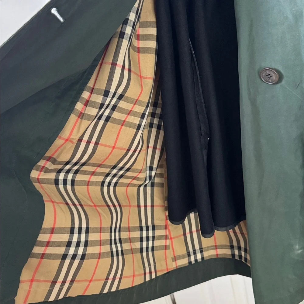 Vintage Burberry Trench Coat size 4 - Picture 7 of 8